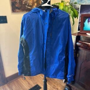 Stearns rain jacket size medium in used condition